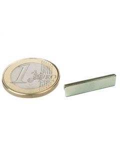 Quadermagnet Magnet-Quader  25 x  6 x  2mm Neodym N45SH, Nickel - hält 1,8 kg